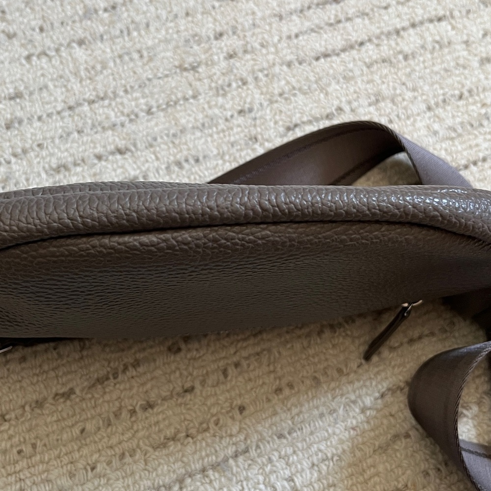 Italian pebble leather sling bag by Quince in color Mink - Picture 11 of 11